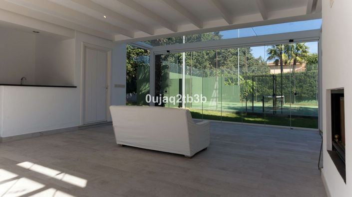Image No.8-6 Bed Villa for sale