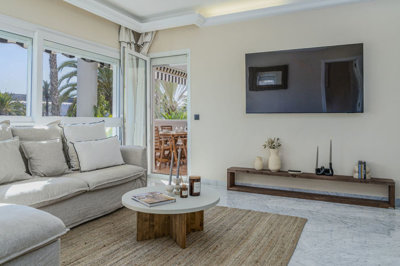 11-20939a0134ad724a8cb2a801094d15a4