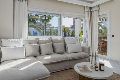 2-5bd7b9d04b45e33852eaf0ec6670150d