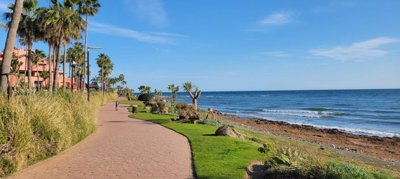 1-7980e48d732b6fc85c14b43b94d2aa54