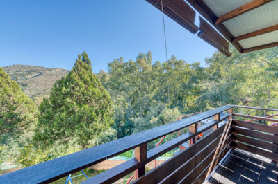 12-53013098fcab6c38b1379cd33298e050