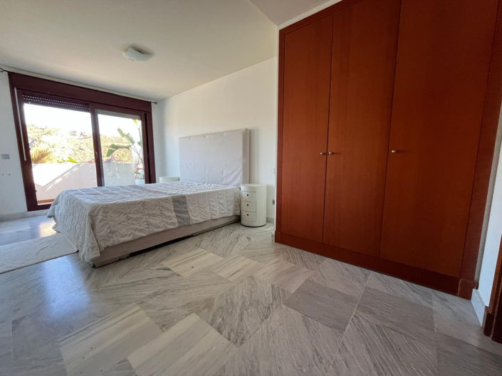 Image No.12-Appartement de 2 chambres à vendre à Estepona