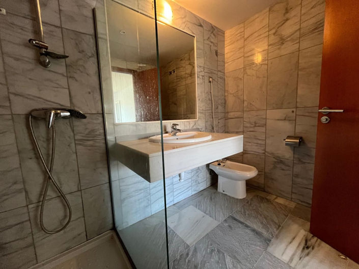 Image No.20-2 Bed Apartment for sale