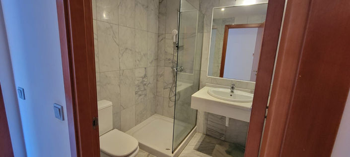 Image No.21-2 Bed Apartment for sale