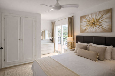 12-53013098fcab6c38b1379cd33298e050