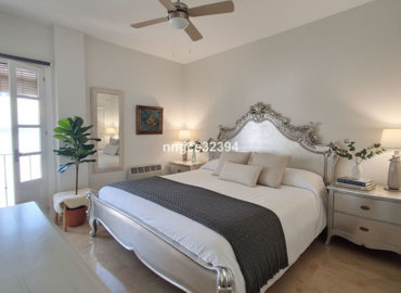 12-53013098fcab6c38b1379cd33298e050