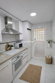 10-bb915d1cb19341576dcdc994b81ab9c5