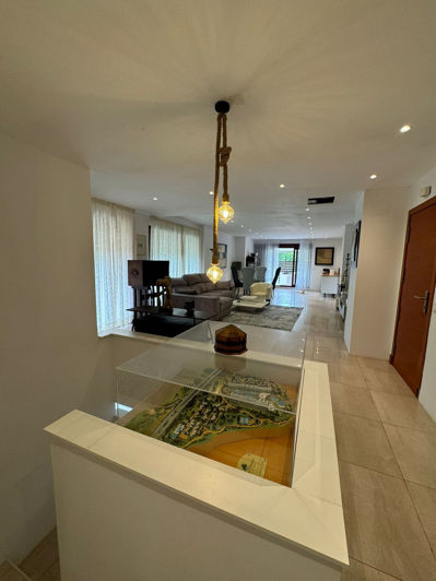 Image No.15-5 Bed Villa for sale