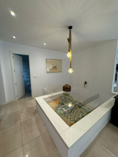 Image No.17-5 Bed Villa for sale