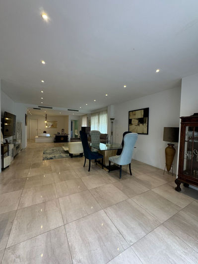 Image No.23-5 Bed Villa for sale