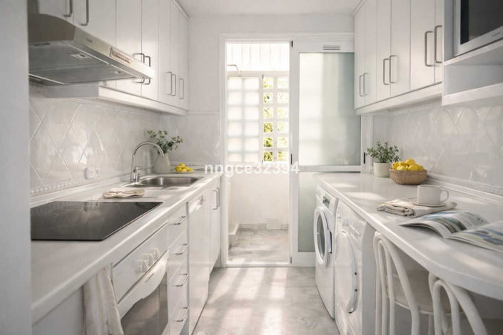 Image No.15-5 Bed Apartment for sale