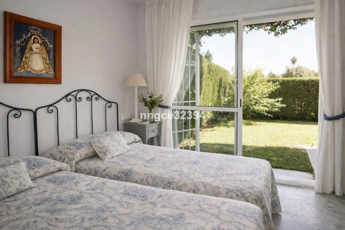 Image No.19-5 Bed Apartment for sale