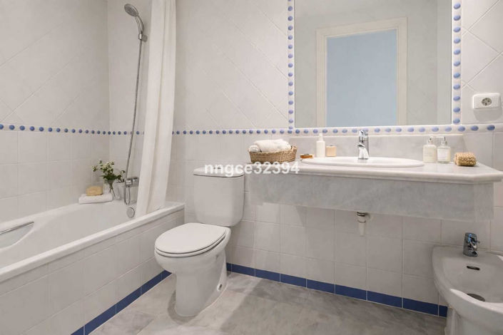 Image No.23-5 Bed Apartment for sale