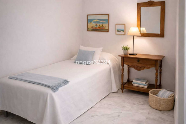 Image No.25-5 Bed Apartment for sale