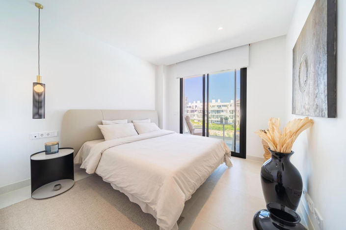 Image No.10-2 Bed Apartment for sale