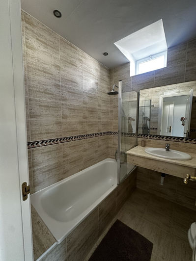 Image No.13-2 Bed Apartment for sale