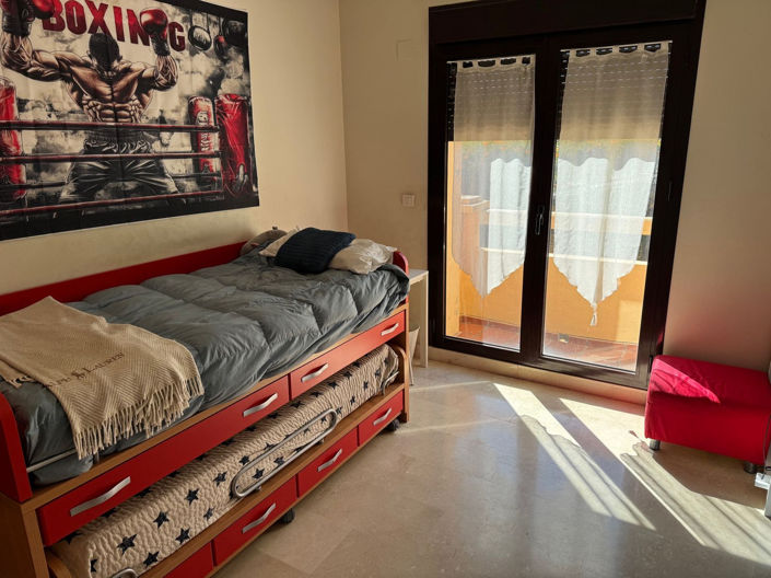 Image No.15-4 Bed Townhouse for sale