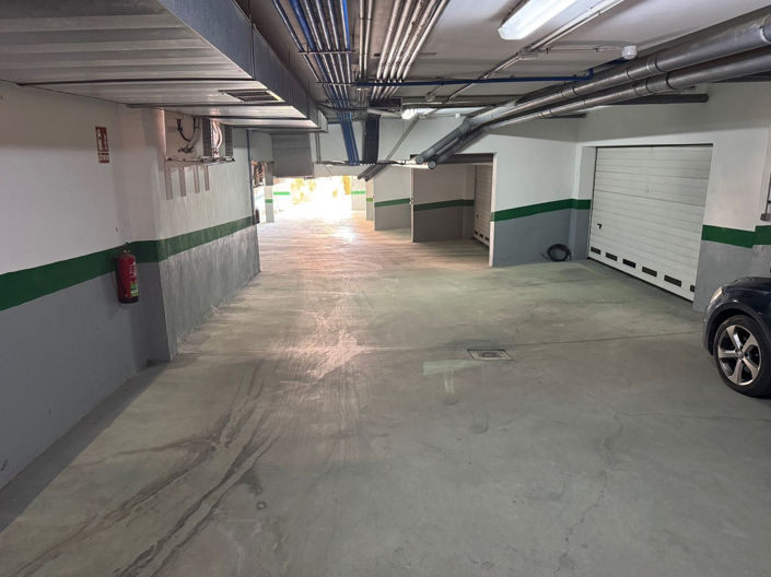 Image No.23-4 Bed Townhouse for sale