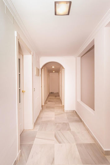 Image No.17-4 Bed Apartment for sale