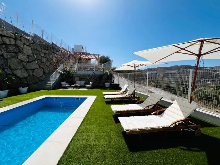 Image No.2-3 Bed Villa / Detached for sale