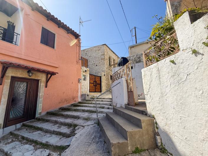 Image No.3-Maison de ville de 2 chambres à vendre à Dafnes 