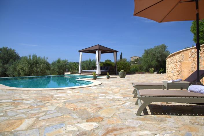 Image No.2-4 Bed Villa for sale
