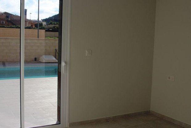 Image No.9-3 Bed Villa for sale