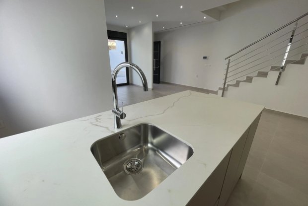 Image No.11-3 Bed Villa for sale