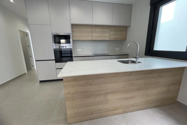 Image No.8-3 Bed Villa for sale