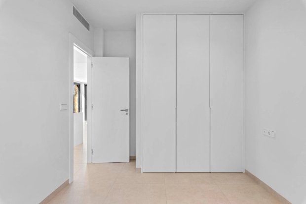 Image No.16-3 Bed Apartment for sale