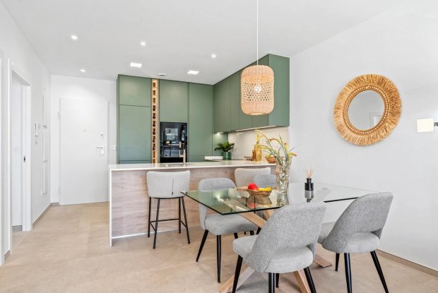 Image No.17-2 Bed Apartment for sale