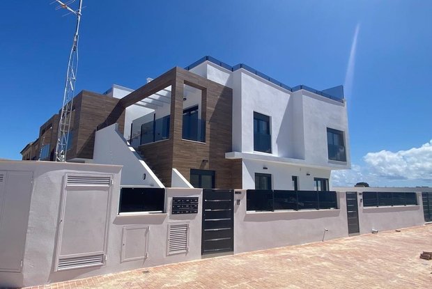 Image No.18-2 Bed Apartment for sale