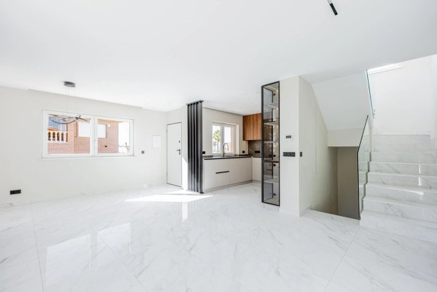 Image No.13-4 Bed Villa for sale