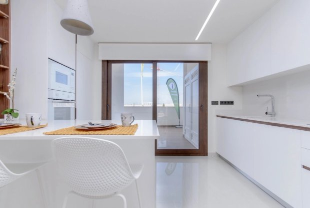 Image No.9-2 Bed Apartment for sale