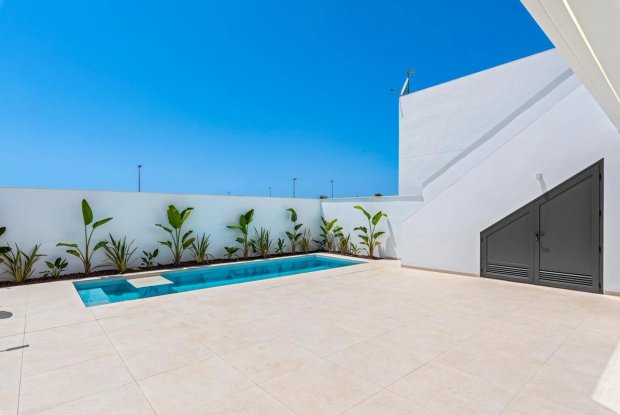 Image No.7-3 Bed Townhouse for sale