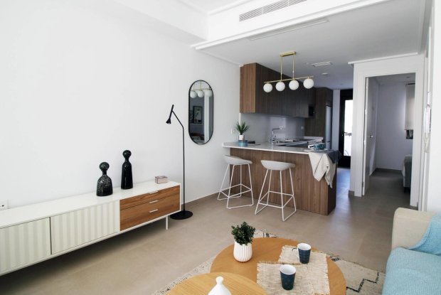 Image No.3-3 Bed Townhouse for sale