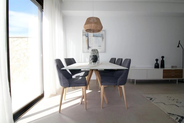 Image No.4-3 Bed Townhouse for sale