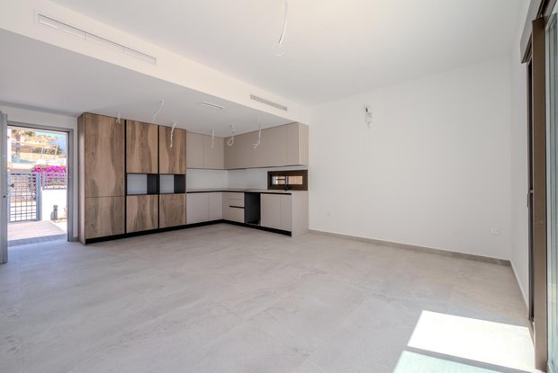 Image No.8-3 Bed Villa for sale