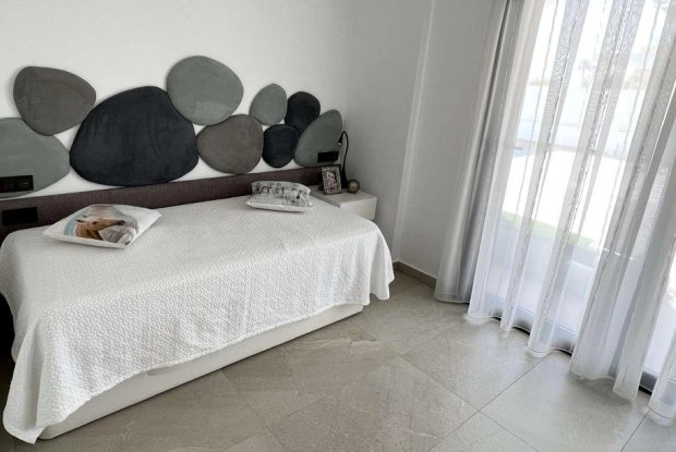 Image No.17-3 Bed Villa for sale