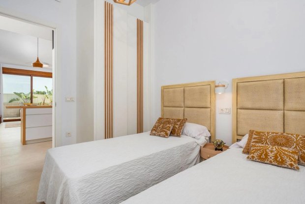Image No.17-2 Bed Villa for sale
