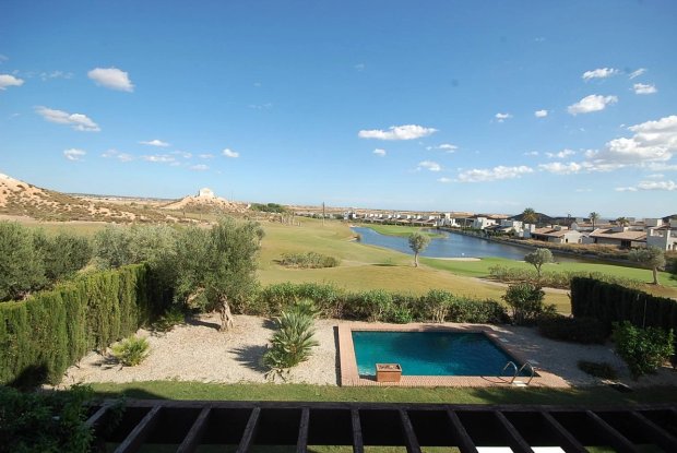 Image No.2-4 Bed Villa for sale