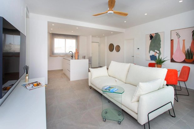 Image No.11-3 Bed Townhouse for sale