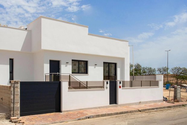 Image No.3-3 Bed Townhouse for sale