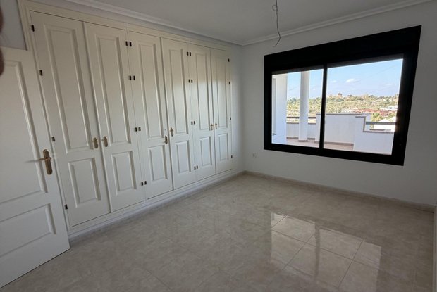 Image No.12-2 Bed Apartment for sale