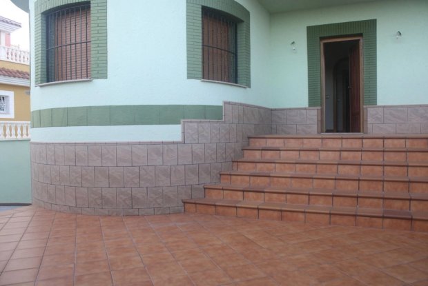 Image No.2-3 Bed Villa for sale