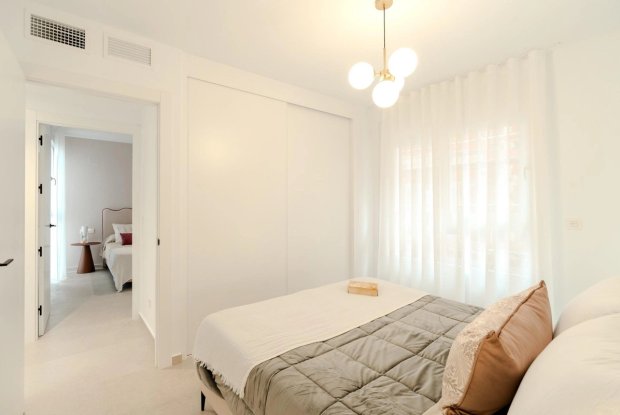 Image No.18-3 Bed Townhouse for sale