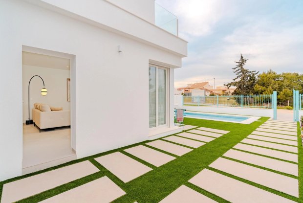 Image No.9-3 Bed Townhouse for sale