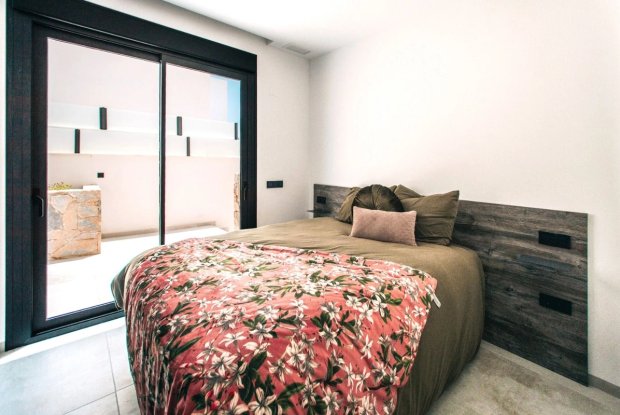 Image No.11-4 Bed Apartment for sale