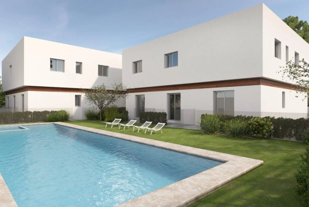 Image No.2-2 Bed Townhouse for sale