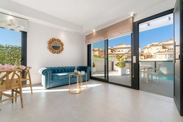 Image No.6-3 Bed Villa for sale
